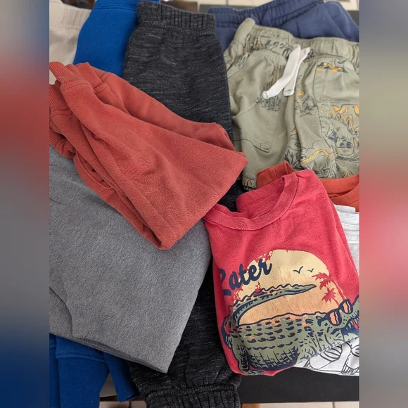 Boys 4 Toddler Bundle - Picture 1 of 7